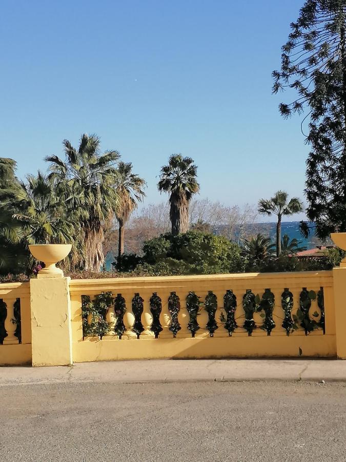 Imperial Palace Bord De Mer Menton Kültér fotó